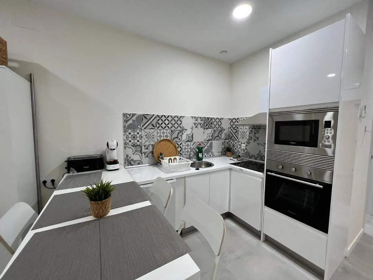 Malaga Centro Estudio Precioso 4 Apartment